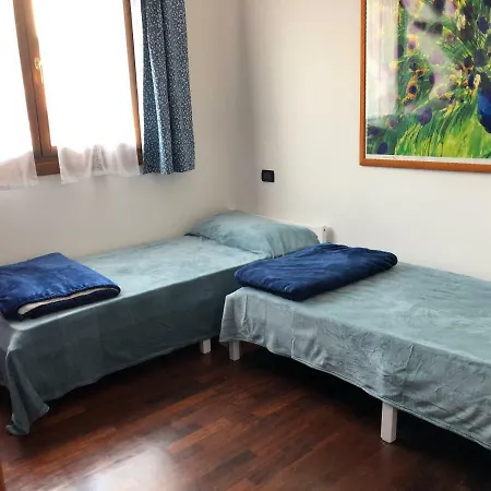 Calle Tunisi Apartman *